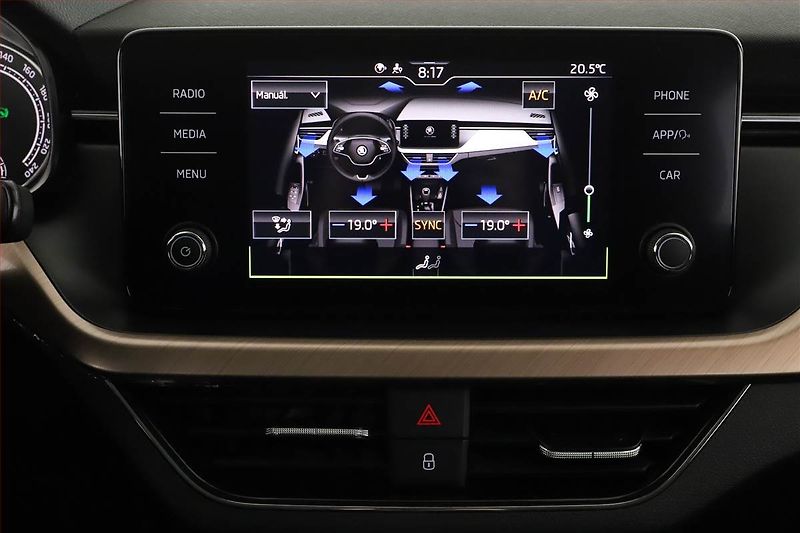Škoda Scala (2021) 1.0 TSI, Automat, Tempomat - fotka 16 z 19