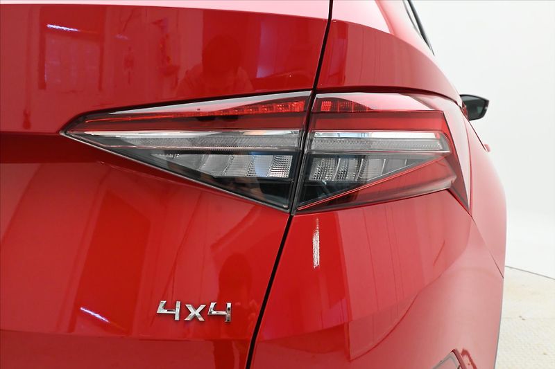 Škoda Kodiaq 2,0 TDI 147kW DSG 4x4 Záruka a - fotka 32 z 33