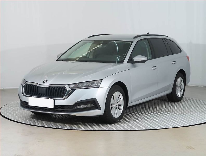Škoda Octavia (2023) Ambition 2.0 TDI - fotka 2 z 26