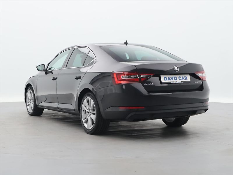 Škoda Superb 2,0 TDI 110kW DSG Style Plus - fotka 5 z 29
