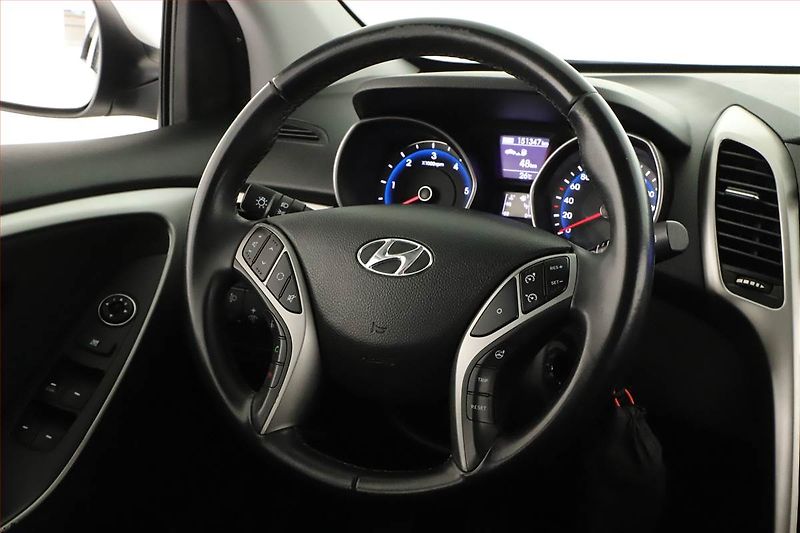 Hyundai i30 (2016) 1.6 CRDi, Serv.kniha, Tempomat - fotka 8 z 13