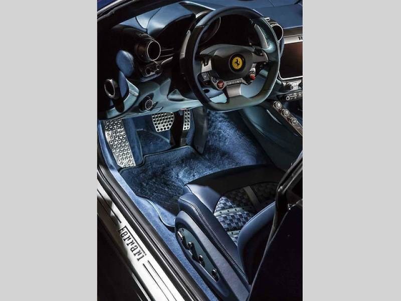 Ferrari GTC4Lusso v úpravě od Garage Italia Customs.