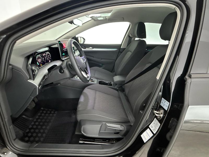 Volkswagen Golf People DSG - fotka 7 z 29