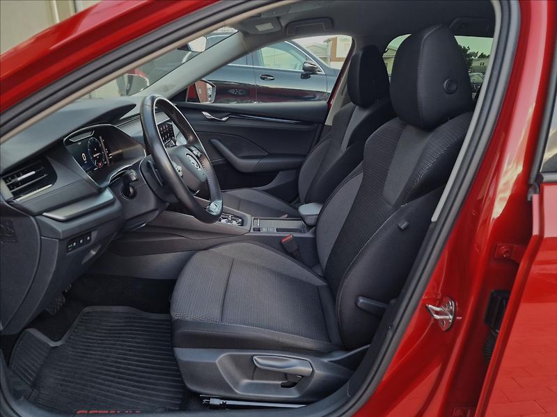 Škoda Octavia 2.0TDI DSG Ambition,ČR,1.Maj. - fotka 19 z 50