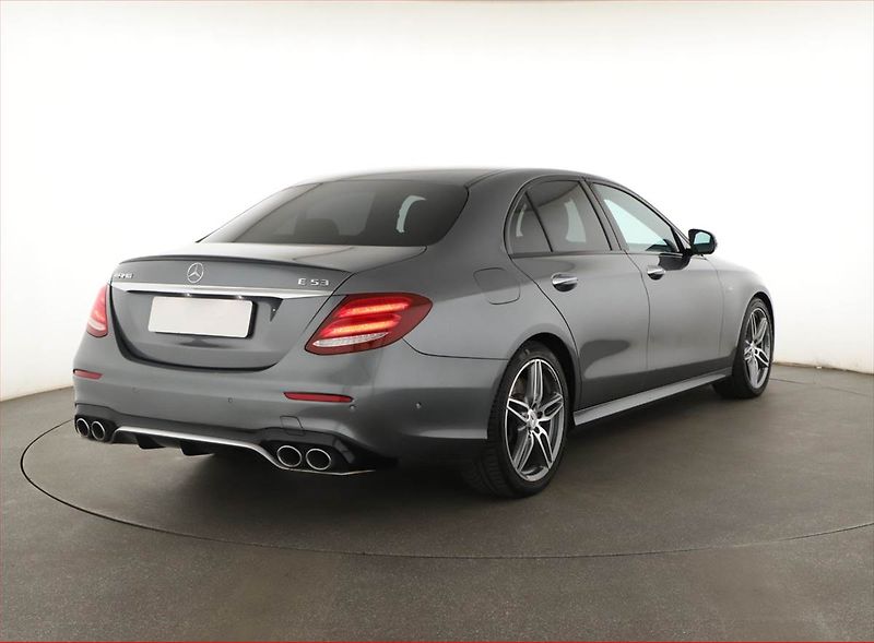 Mercedes-Benz Třídy E (2018) E 53 AMG 4MATIC+ - fotka 5 z 20