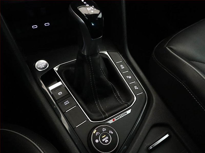 Volkswagen Tiguan (2021) R-Line 2.0 TDI - fotka 10 z 16