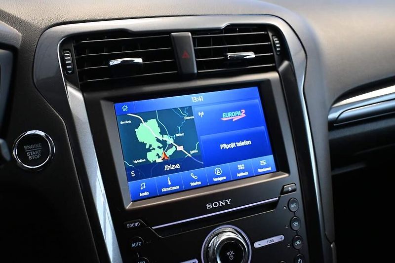 Ford Mondeo (2020) 2.0 LED ACC SONY 8AT ECOBLUE T - fotka 14 z 36