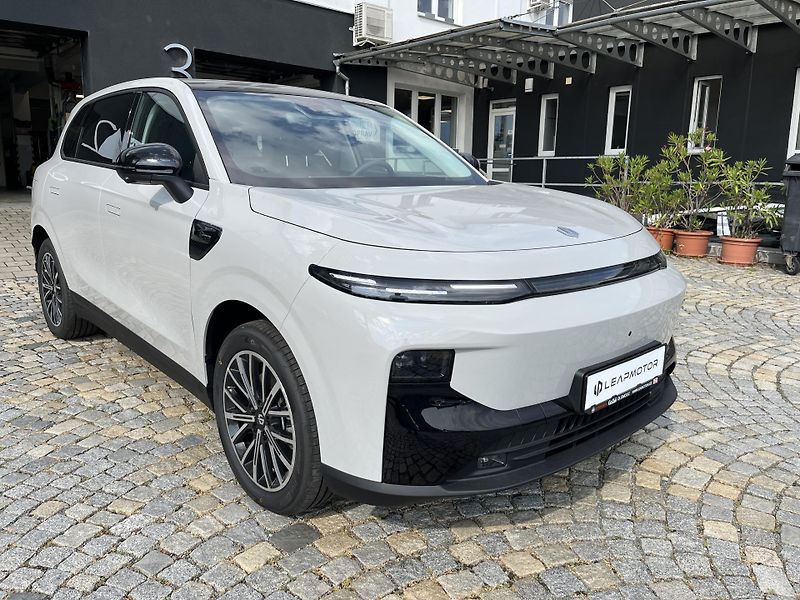 Leapmotor B10 (2026) ihned k odběru - fotka 7 z 12