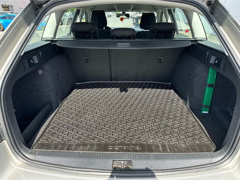 Škoda Octavia 1.4TSI G-TEC STYLE - fotka 13 z 22