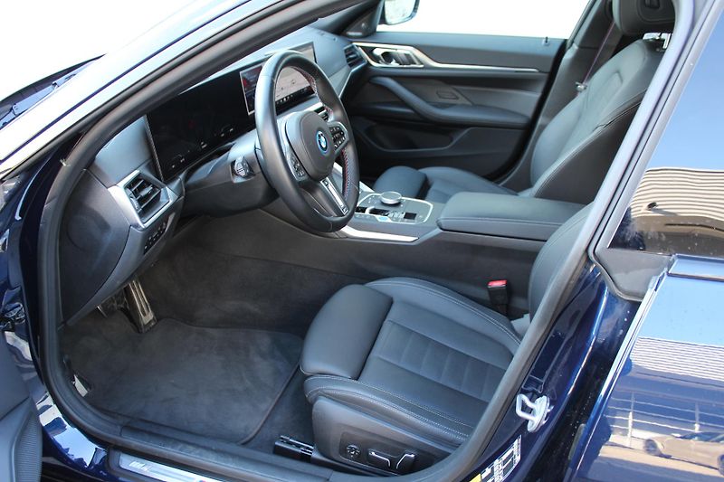 BMW i4 M50 - fotka 11 z 24