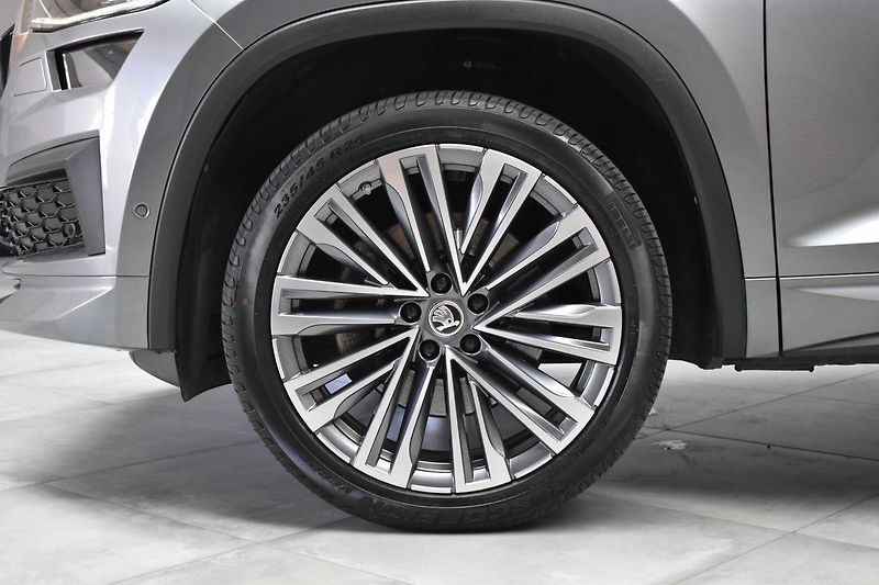 Škoda Kodiaq TDI 147kW L&K*TAŽNÉ*WEBASTO*ČR - fotka 43 z 52