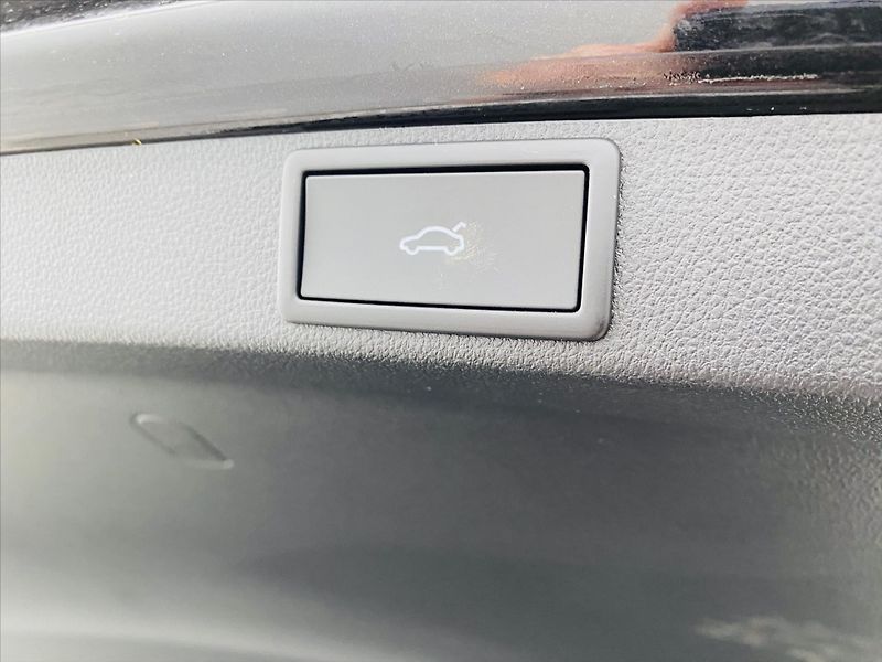 Škoda Octavia 1,5 TSI m-HEV 85kW DSG Top Sel - fotka 25 z 29