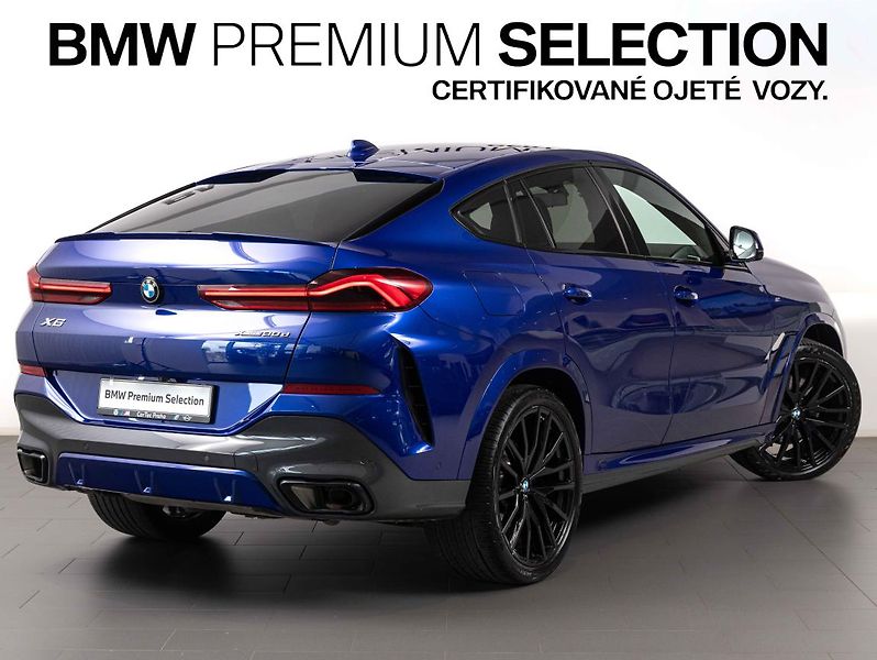 BMW X6 xDrive30d - fotka 5 z 22