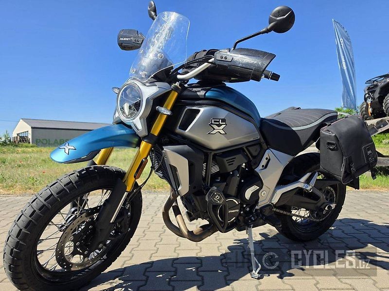 CFMOTO 700 CL-X Adventure (2024) - fotka 9 z 18