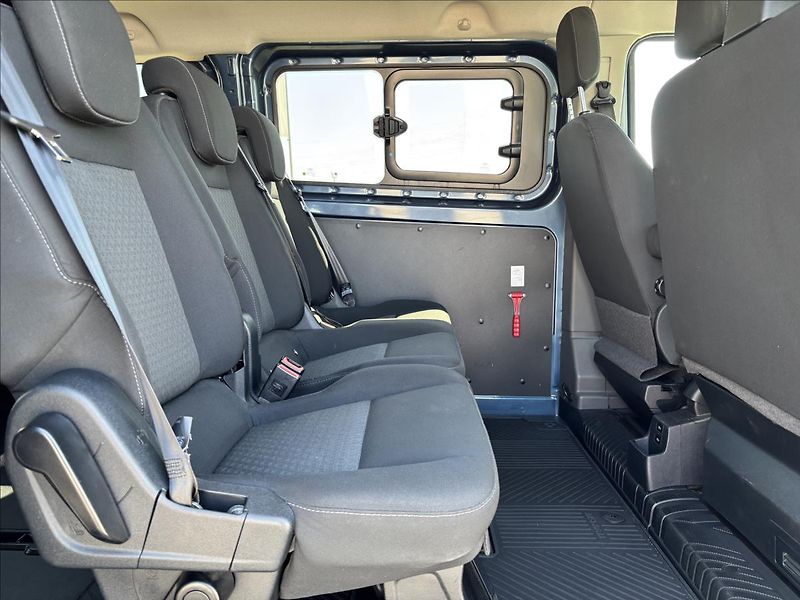Ford Transit Custom 2,0 EcoBlue 125 kW Záruka L2 - fotka 13 z 36