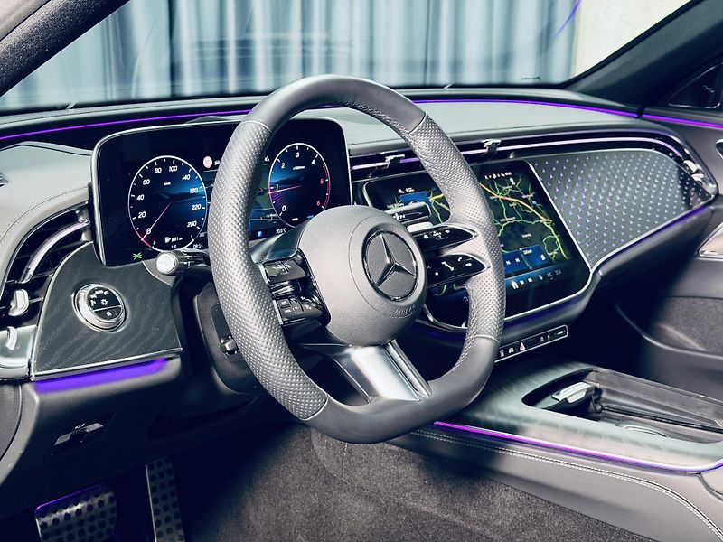 Mercedes-Benz Třídy E (2024) AMG*4M*AIR*ZÁR*NEZ.TOP*NAT.NAP - fotka 15 z 43