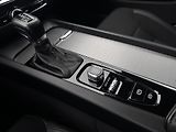 Volvo V60 CC D4 AWD MOMENTUM REZERVACE - náhled 28