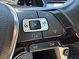 Volkswagen Passat 2.0 TDI VIRUTAL MASÁŽ SERVISKA - náhled 19