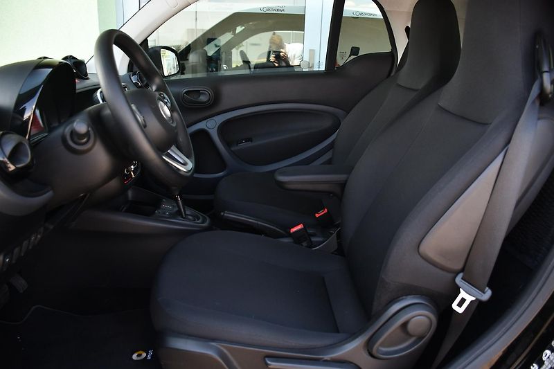 Smart Fortwo EQ - fotka 9 z 25