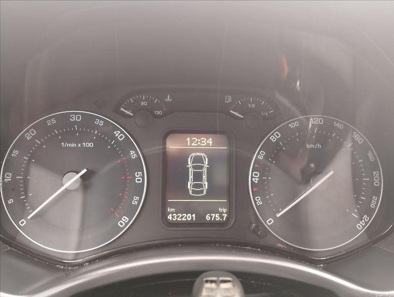 Škoda Octavia 1,9 TDi 77KW - fotka 11 z 13