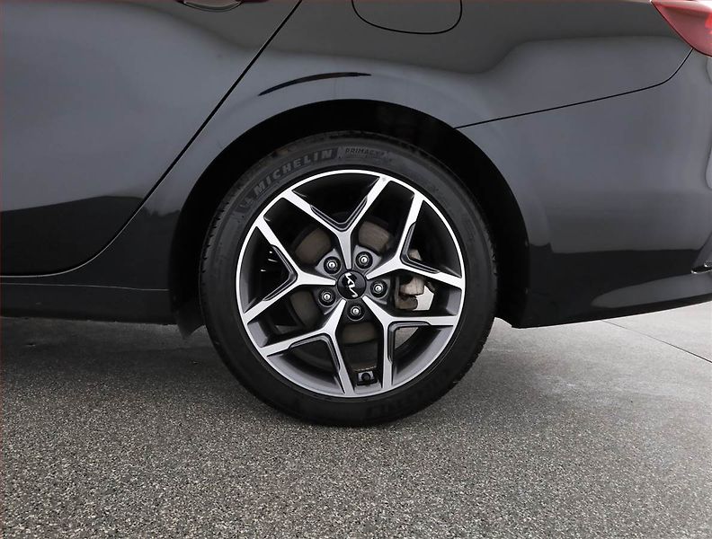 Kia Ceed (2024) 1.5 T-GDI - fotka 19 z 19