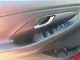 Hyundai i30 (2021) 1.0 T-GDI 88 kW Family - náhled 18