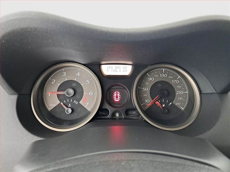Renault Mégane (2006) 1.6 16V, po STK, jezdí výborně - fotka 11 z 16