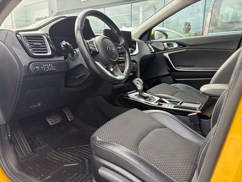 Kia Ceed 1.6 CRDi 100kW MHEV 7DCT - fotka 5 z 10
