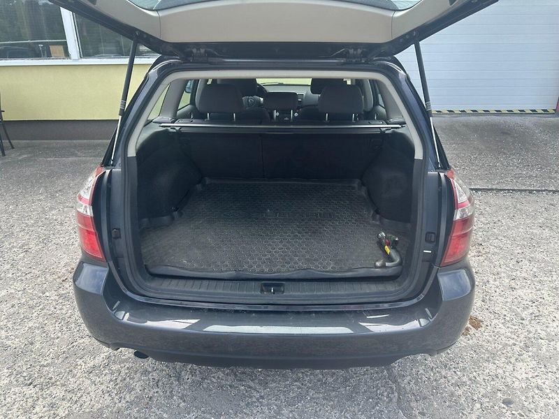 Subaru Outback 2.5i 4x4/127kW/Tempomat - fotka 14 z 22