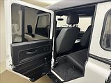 Land Rover Defender 2,5 130 Td5 90kW PO RENOVACI - náhled 33
