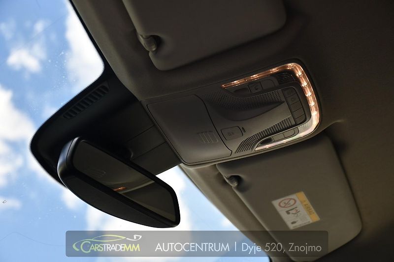 Mercedes-Benz Vito TOURER - fotka 39 z 45