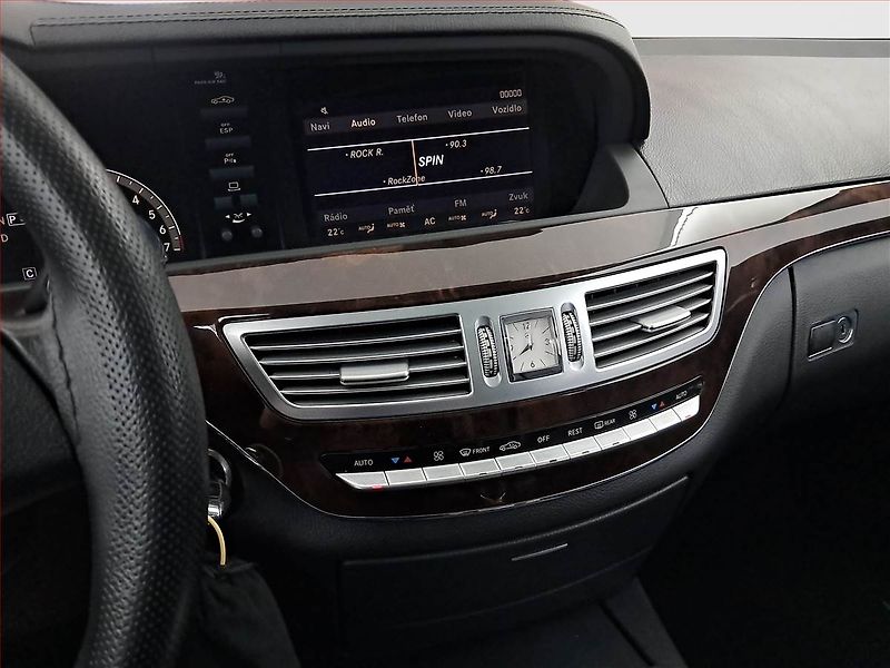 Mercedes-Benz Třídy S (2007) S 350 - fotka 12 z 25