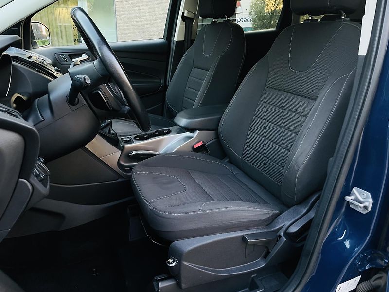 Ford Kuga 2.0TDCi MANUÁL SERVISKA TAŽNÉ  - fotka 30 z 51