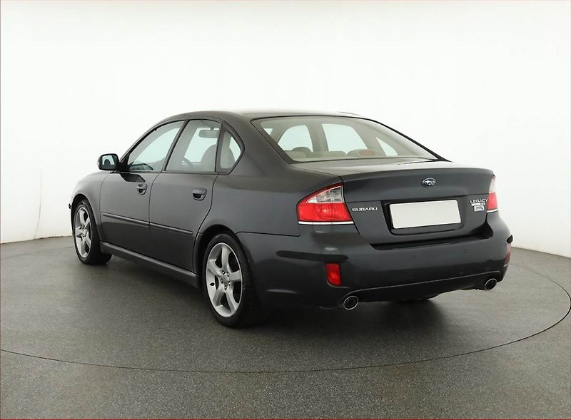 Subaru Legacy (2010) 2.0 D, 4X4, nová STK - fotka 4 z 19