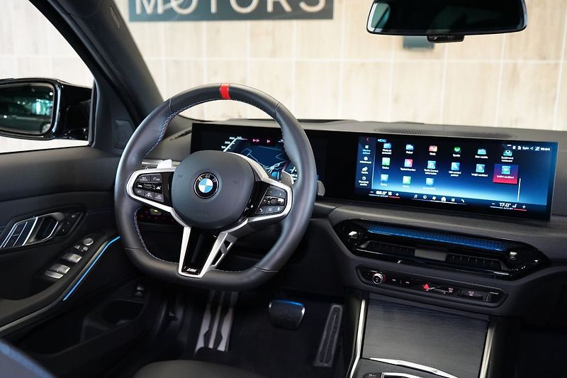 BMW Řada 3 M340i xDrive Touring, M PRO - fotka 45 z 46