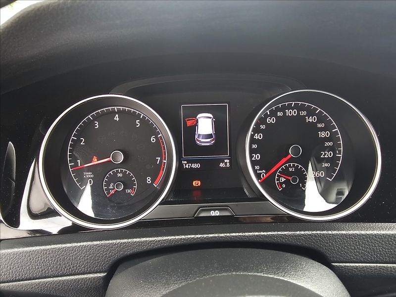 Volkswagen Golf VII 1,4TSi R-Line NAVI ALU - fotka 15 z 43