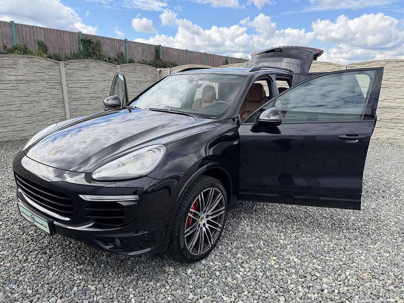Porsche Cayenne 3.0TDI V6 265PS 4x4 GTS PAKET! - fotka 133 z 159