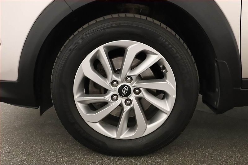 Hyundai Tucson (2016) 1.7 CRDi, Automat, Navi - fotka 22 z 22