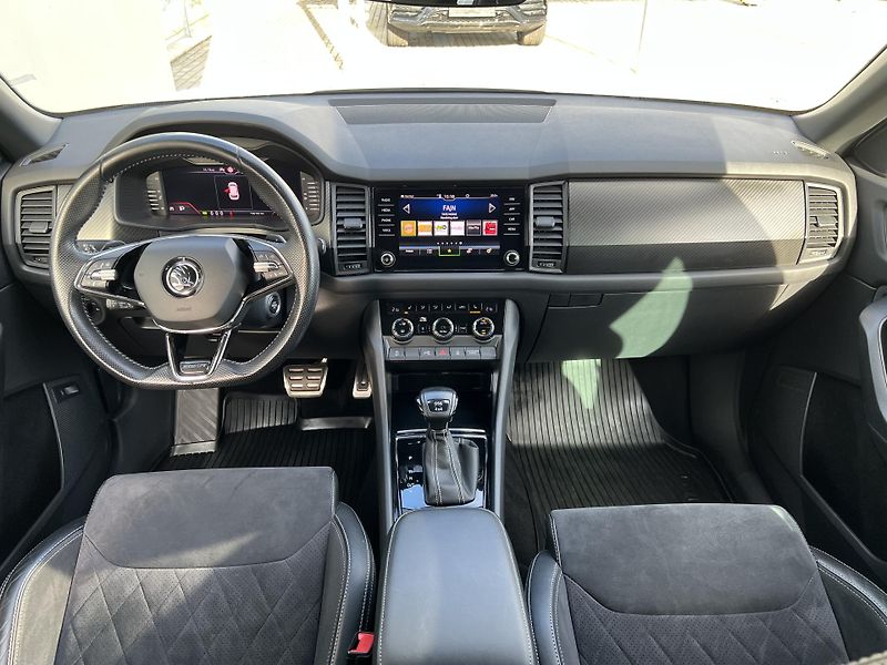 Škoda Kodiaq 2.0TDi 147kW SPORTLINE 4x4 DSG - fotka 28 z 42