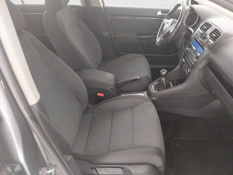 Volkswagen Golf (2010) 1.6 TDI, po STK, levný provoz - fotka 9 z 19