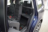 Volkswagen Touran 1,6 TDi, 7-míst,NAVI,1.maj., - náhled 12