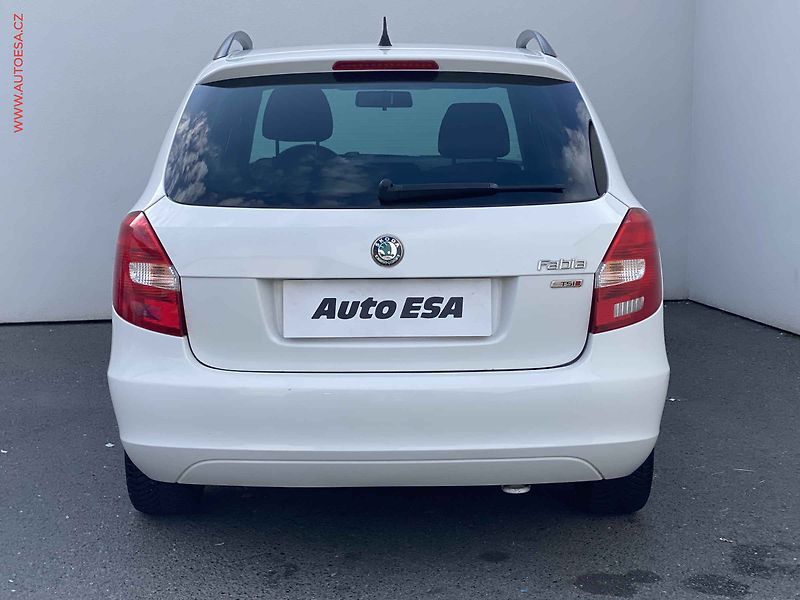Škoda Fabia (2012) 1.2 TSi, Style, tempo - fotka 5 z 16