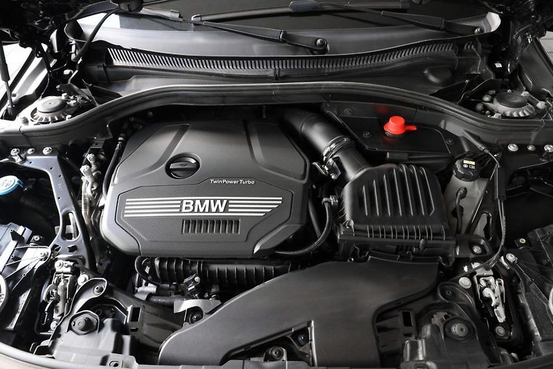 BMW Řada 1 118i - fotka 9 z 21