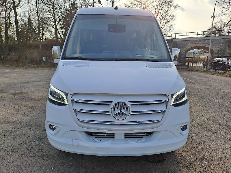 Mercedes-Benz (2022) 519CDI / V6 / 143.900km DPH - fotka 2 z 15