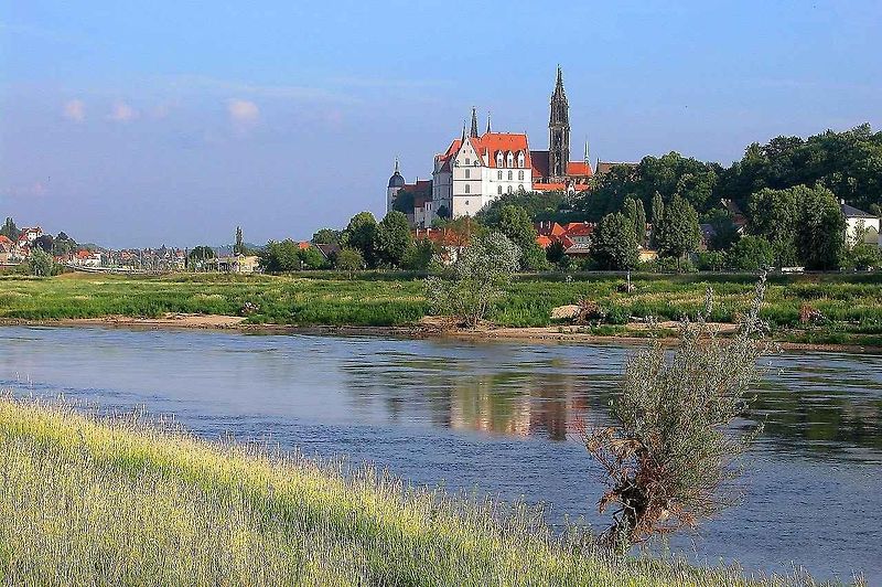 Německý hrad Albrechtsburg lze charakterizovat jako spojení impozantní středověké pevnosti a renesančního paláce.