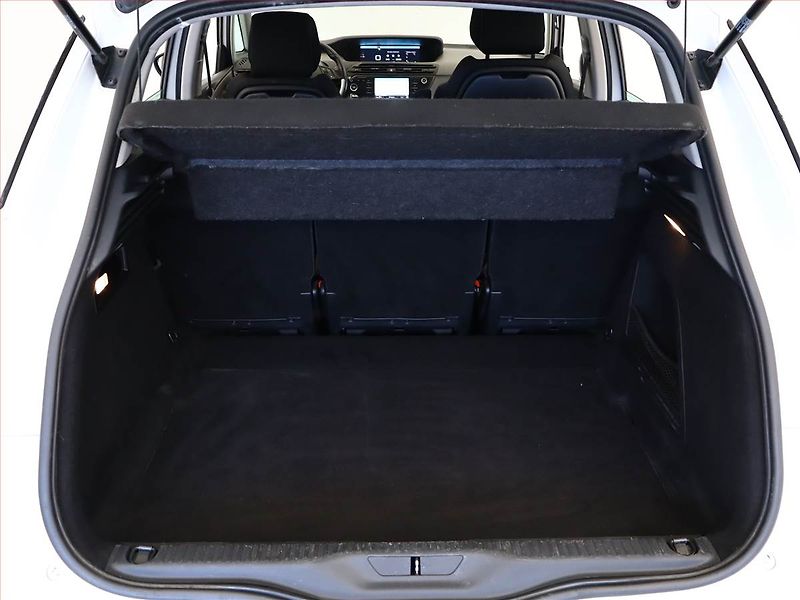 Citroën C4 Picasso (2017) 1.6 BlueHDi, Navi, Xenony - fotka 10 z 13