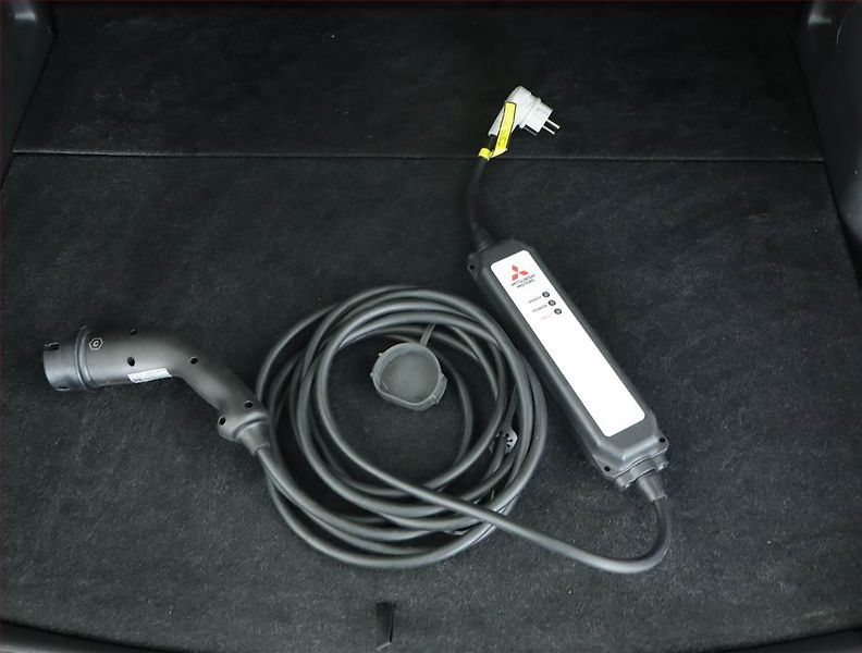 Mitsubishi Eclipse Cross (2021) Plug-in-Hybrid - fotka 20 z 20