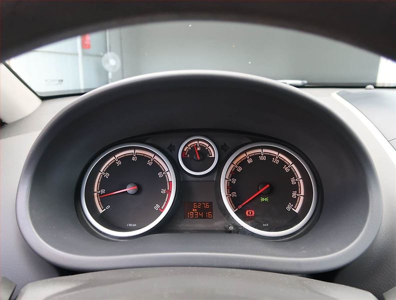 Opel Corsa (2007) 1.4, po STK, dobrý stav - fotka 11 z 15