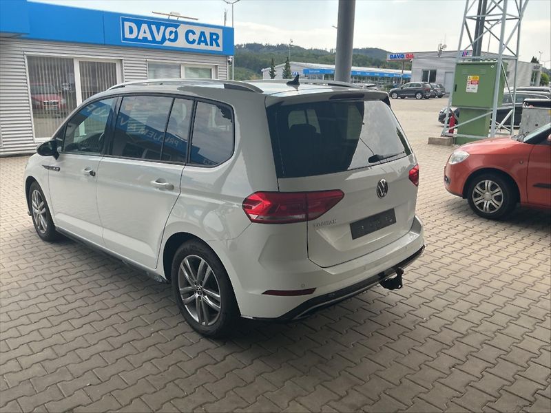 Volkswagen Touran 1,5 TSI 110kW DSG R-line DPH - fotka 7 z 12