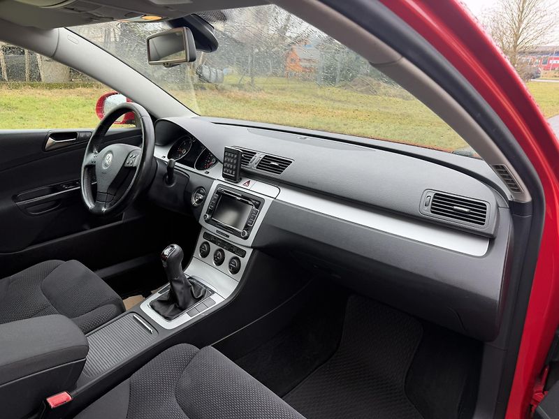 Volkswagen Passat (2009) B6 2.0TDI 103kW, 4x4 - fotka 11 z 19